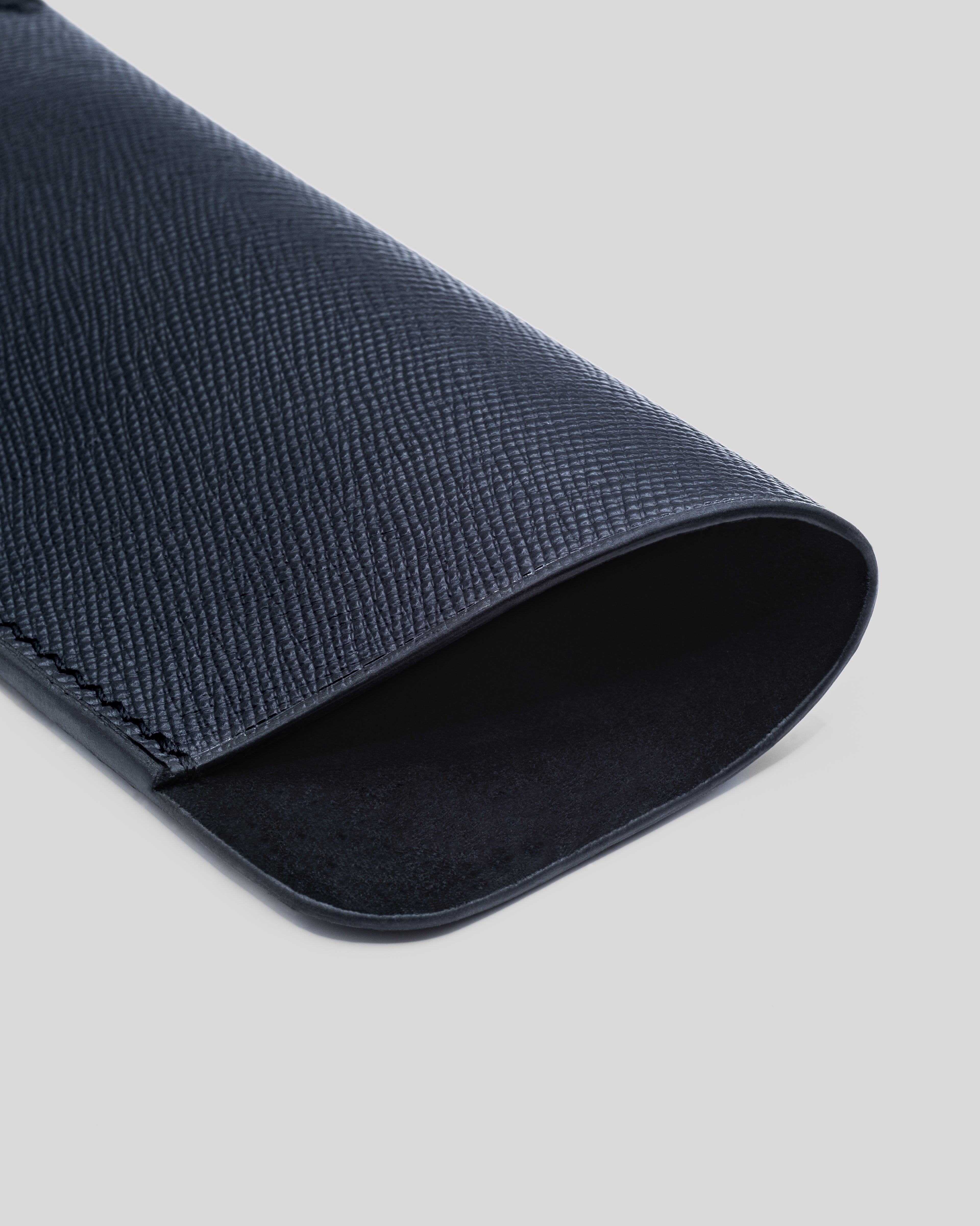 Lys Sunglasses Case - Neutral Black